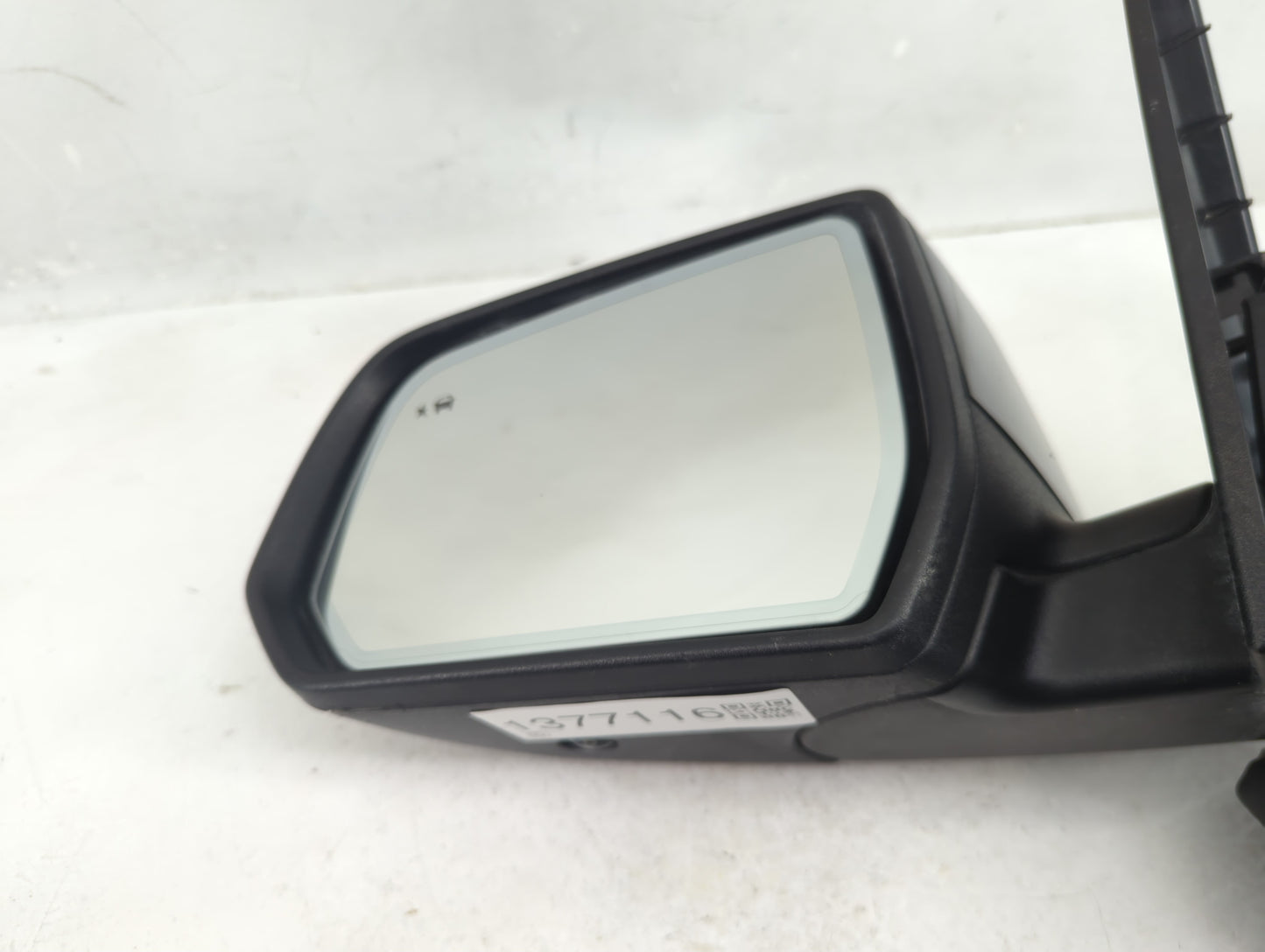 2017-2019 Gmc Acadia Driver Side View Mirror - Left Door Mirror OEM Used - Oemusedautoparts1.com