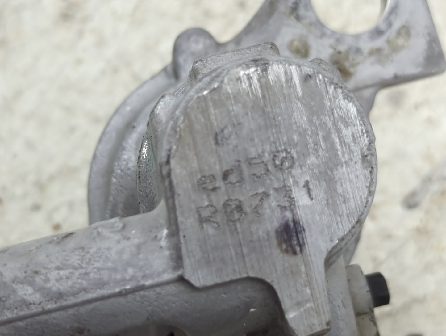 2020-2022 Gmc Acadia Brake Master Cylinder 1490501 - Oemusedautoparts1.com
