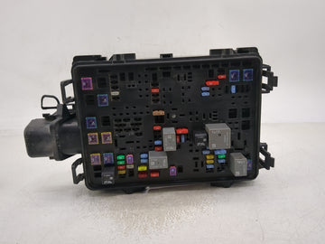 2016-2018 Gmc Sierra 1500 Fusebox Fuse Box Panel Relay Module P/N:23143472 Fits Fits 2016 2017 2018 OEM Used Auto Parts