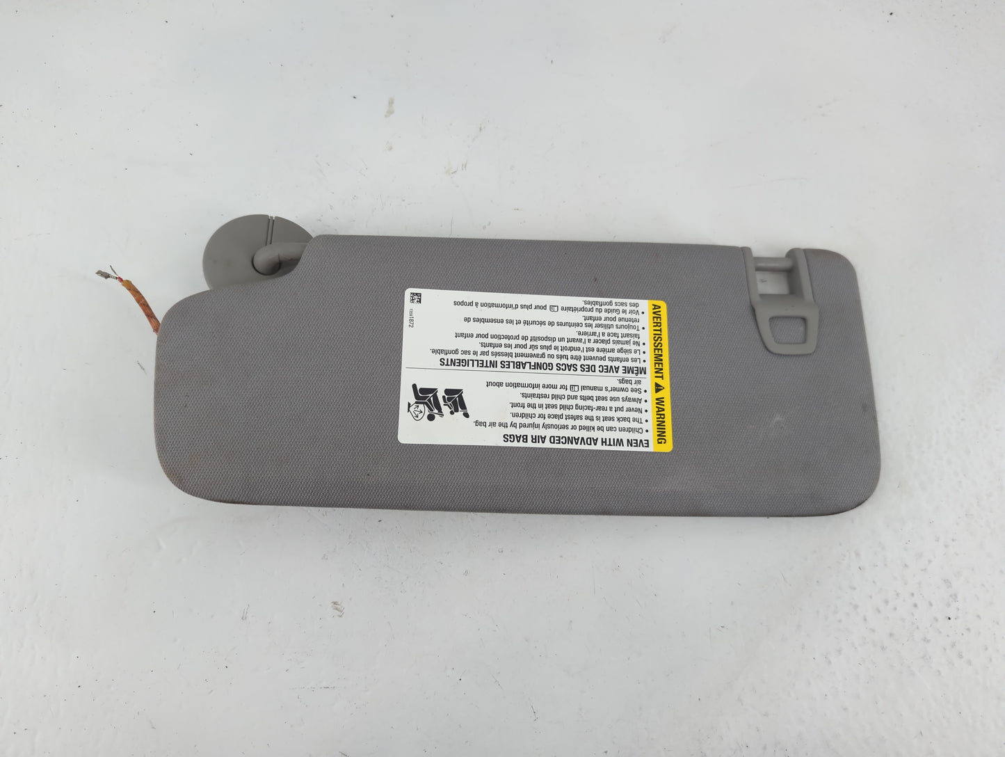 2018 Gmc Terrain Sun Visor Shade Replacement Passenger Right Mirror Fits OEM Used Auto Parts - Oemusedautoparts1.com
