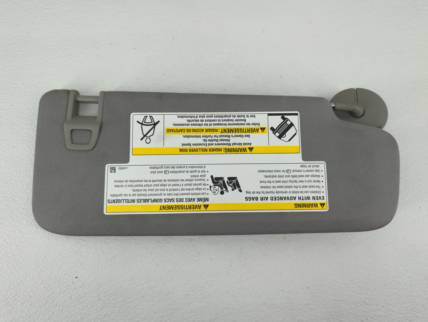 2018 Gmc Terrain Sun Visor Shade Replacement Driver Left Mirror Fits OEM Used Auto Parts - Oemusedautoparts1.com