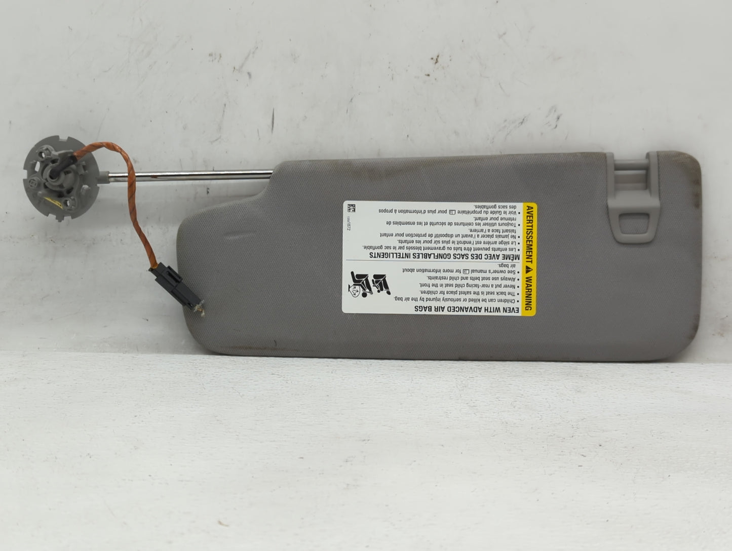 2018 Gmc Terrain Sun Visor Shade Replacement Passenger Right Mirror Fits OEM Used Auto Parts - Oemusedautoparts1.com