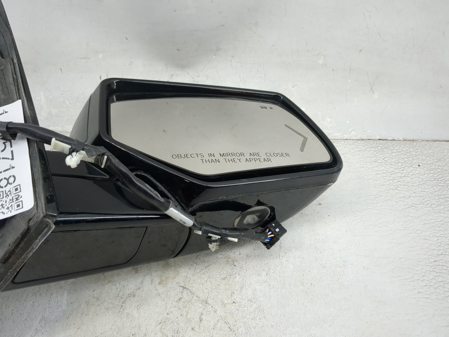 2015-2020 Gmc Yukon Passenger Side View Mirror - Right Door Mirror OEM Used - Oemusedautoparts1.com