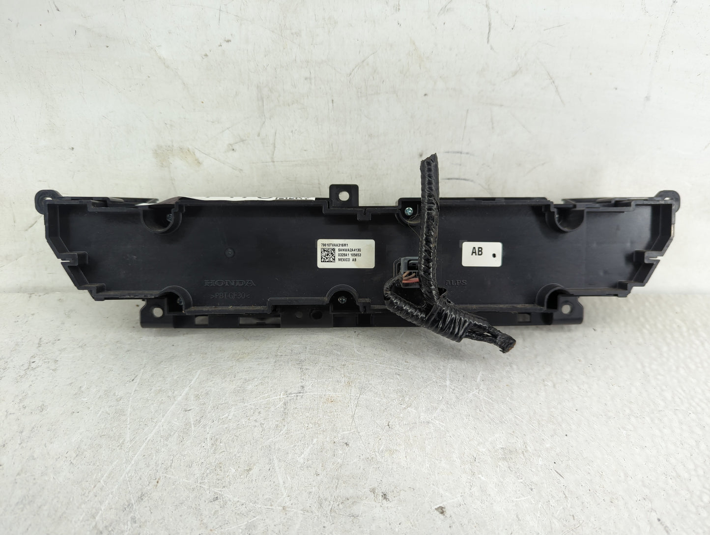 2018-2020 Honda Accord Climate Control Module Temperature AC/Heater Replacement P/N:79610TVAA316M1 Fits Fits 2018 2019 2020