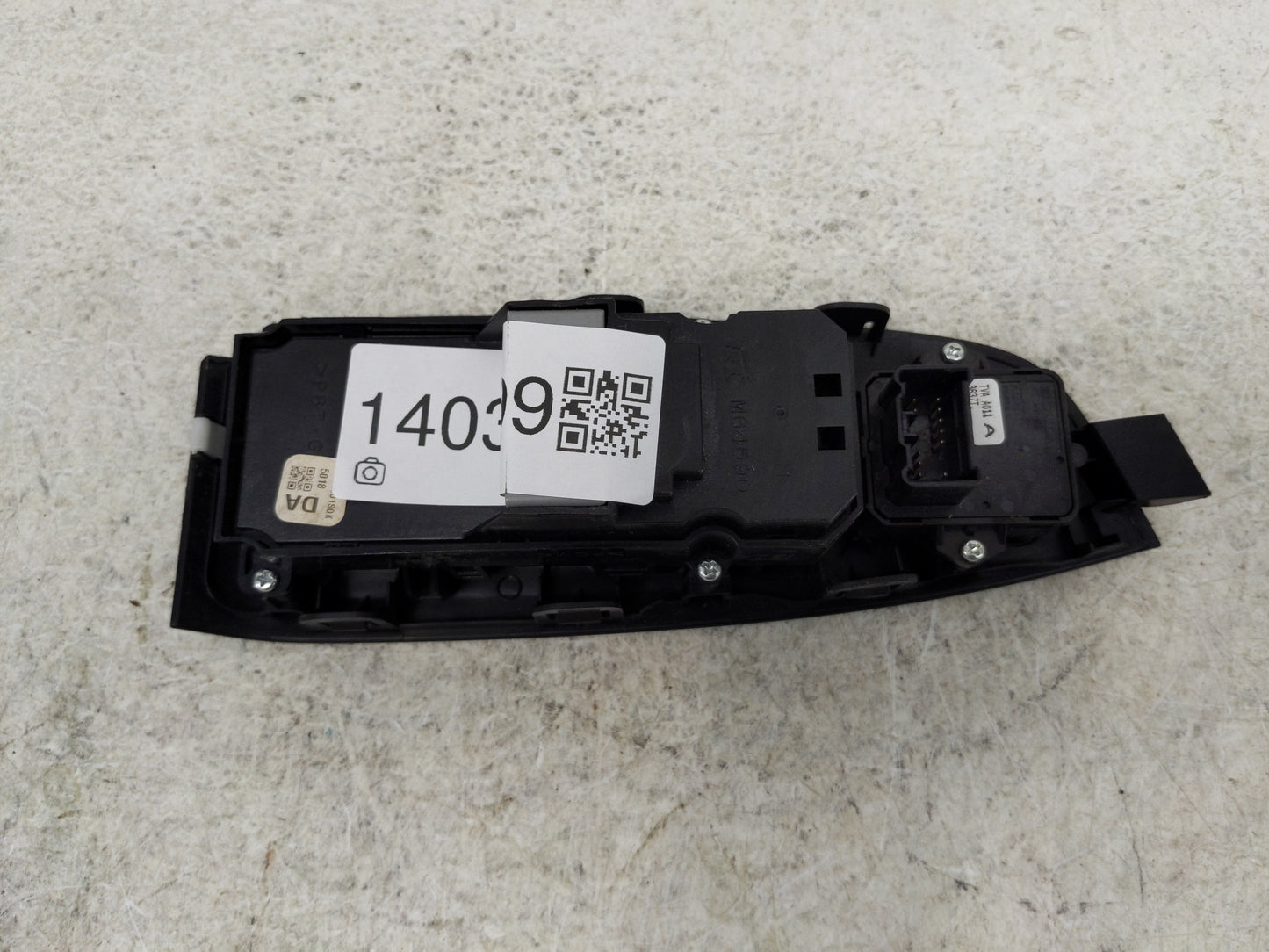 2018-2022 Honda Accord Master Power Window Switch Replacement Driver Side Left P/N:35750TVAA01 Fits Fits 2018 2019 2020 2021