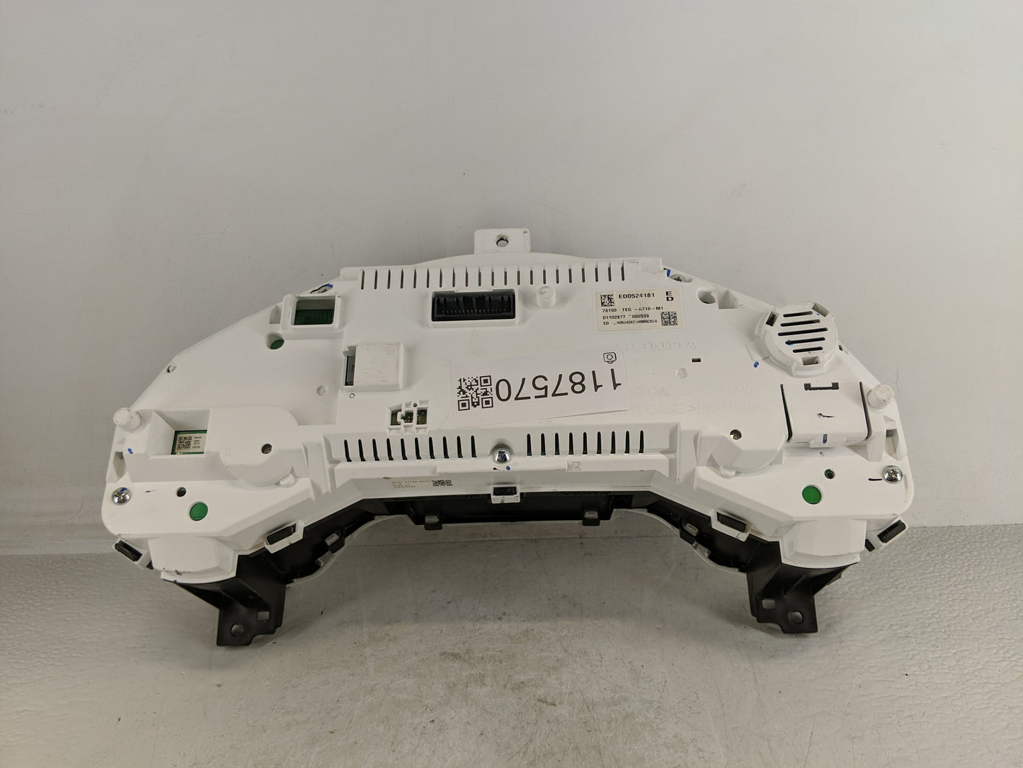 2018-2019 Honda Civic Instrument Cluster Speedometer Gauges P/N:78100-TEG-A710-M1 Miles: Fits Fits 2018 2019 OEM Used Auto P
