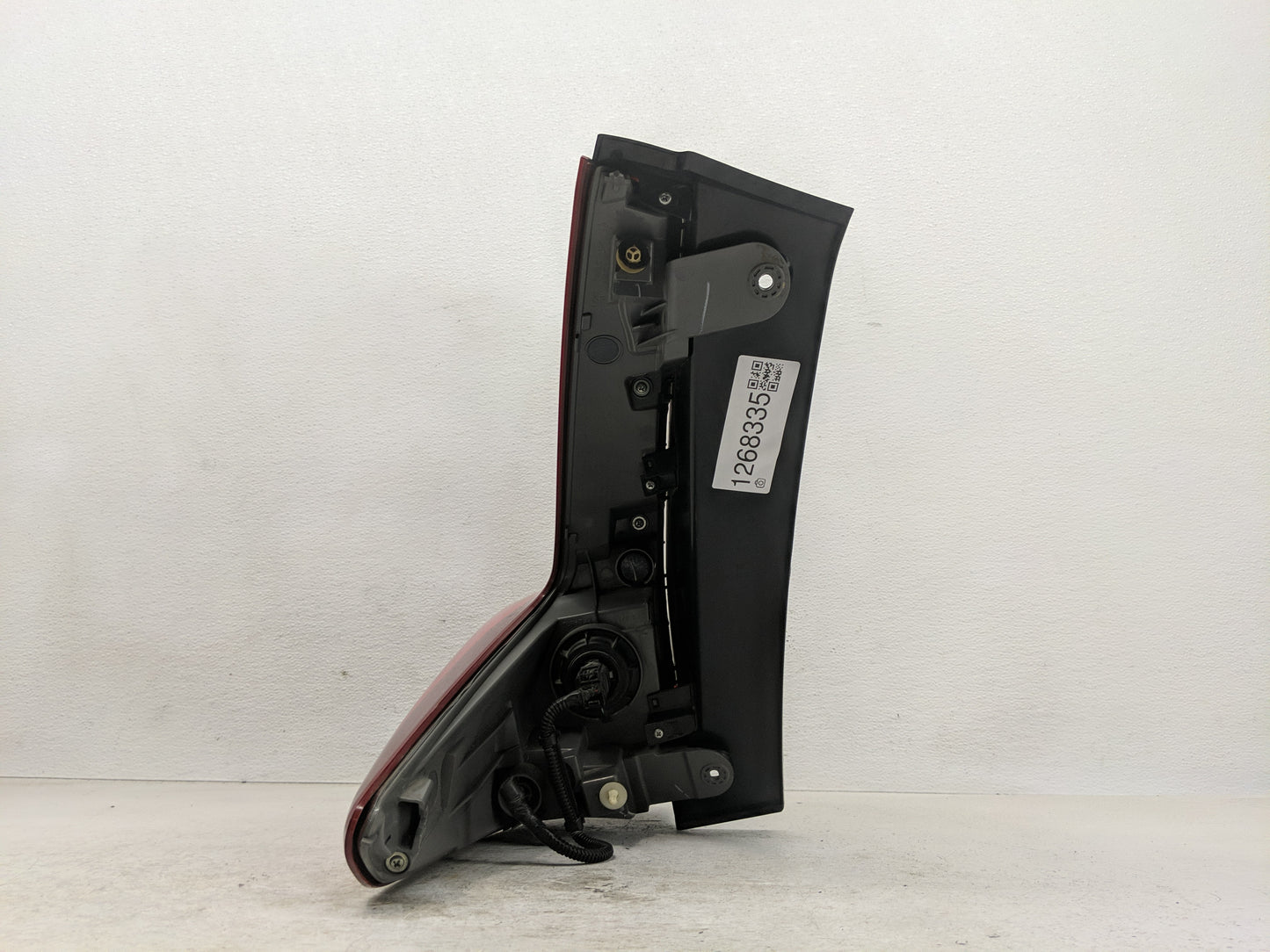 2017-2019 Honda Cr-V Tail Light Assembly Passenger Right OEM Fits Fits 2017 2018 2019 OEM Used Auto Parts - Oemusedautoparts