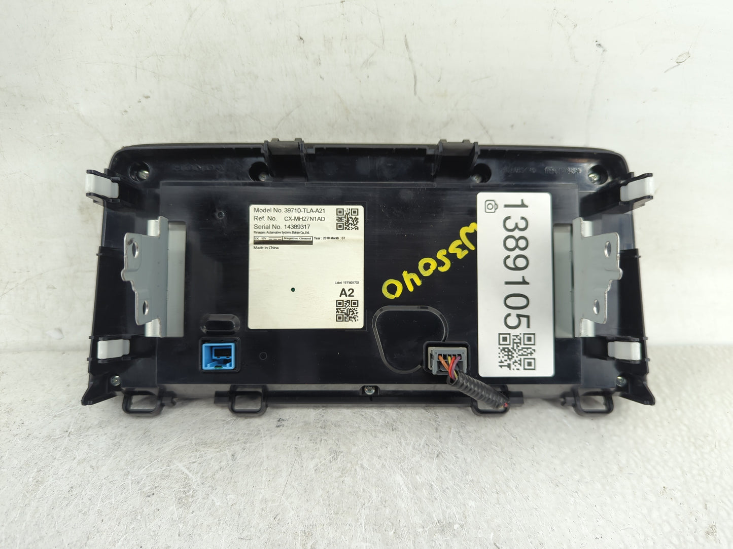 2018 Honda Cr-V Radio AM FM Cd Player Receiver Replacement P/N:39710-TLA-A21 Fits OEM Used Auto Parts - Oemusedautoparts1.co