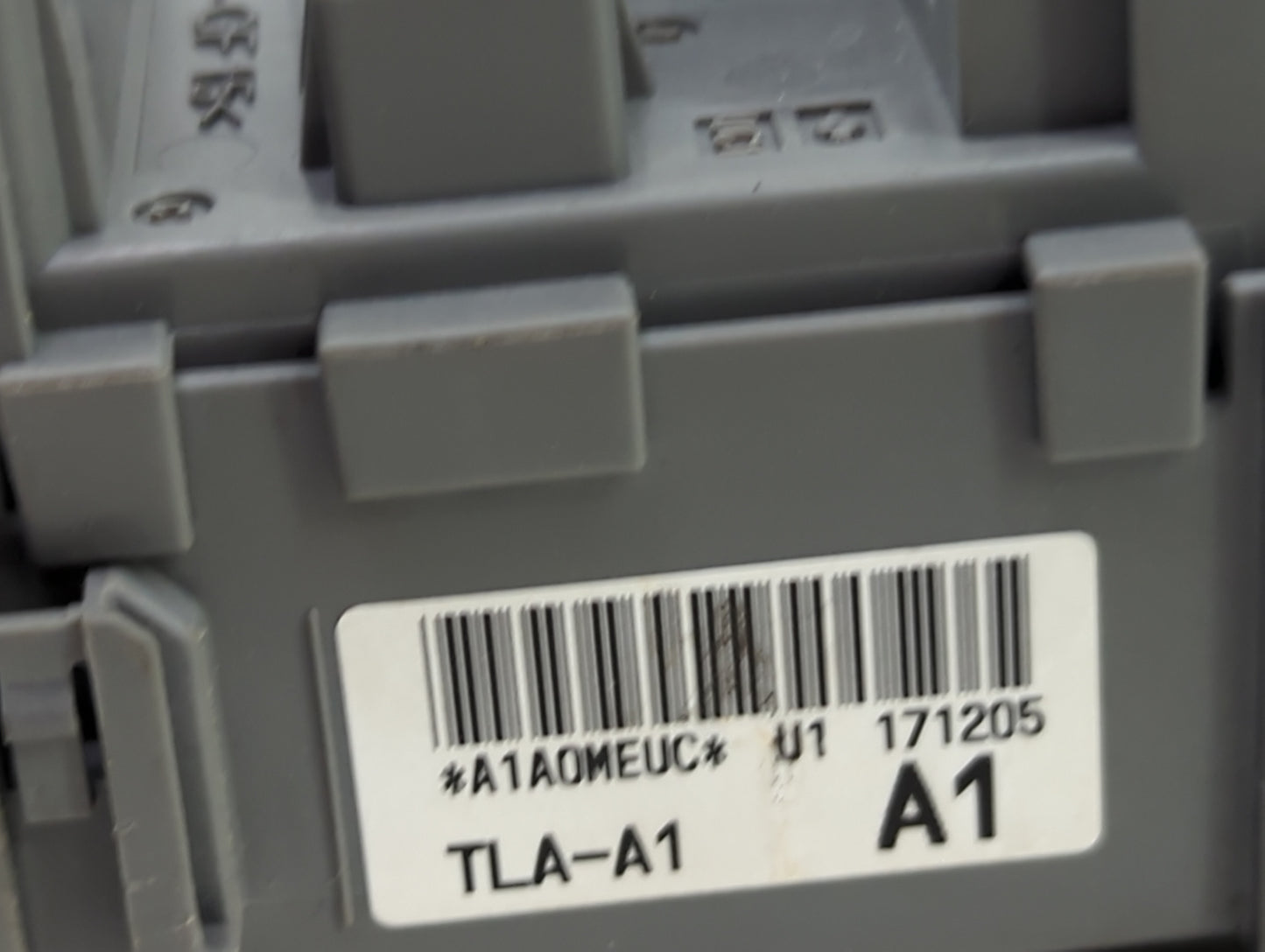 2017-2020 Honda Cr-v Body Control Module Bcm A1a0meuc|tla-a1 - Oemusedautoparts1.com