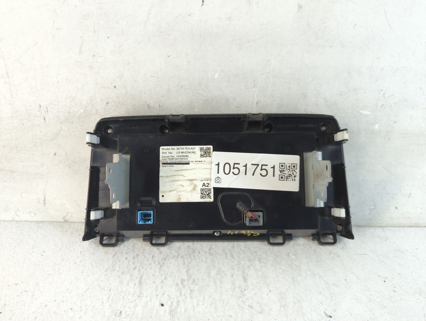 2018 Honda Hr-V Radio AM FM Cd Player Receiver Replacement P/N:39710-TLA-A21 Fits OEM Used Auto Parts - Oemusedautoparts1.co