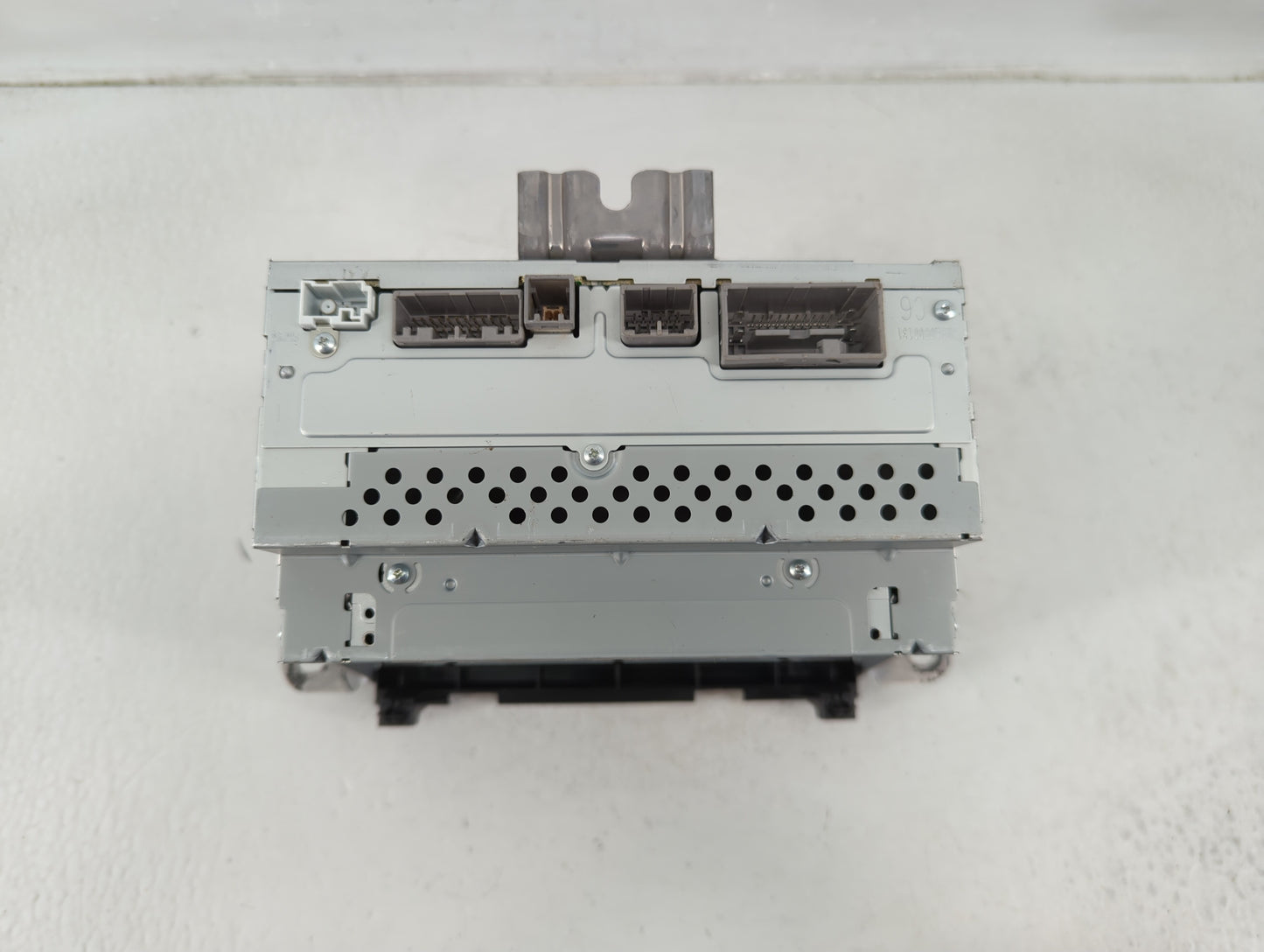 2018 Honda Hr-V Radio AM FM Cd Player Receiver Replacement P/N:39100-T7W-A110-M1 Fits OEM Used Auto Parts - Oemusedautoparts