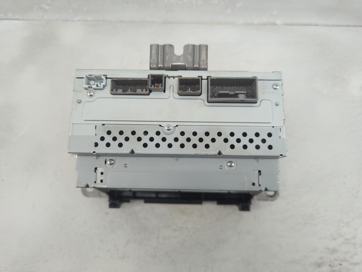 2018 Honda Hr-V Radio AM FM Cd Player Receiver Replacement P/N:39100-T7W-A110-M1 Fits OEM Used Auto Parts - Oemusedautoparts