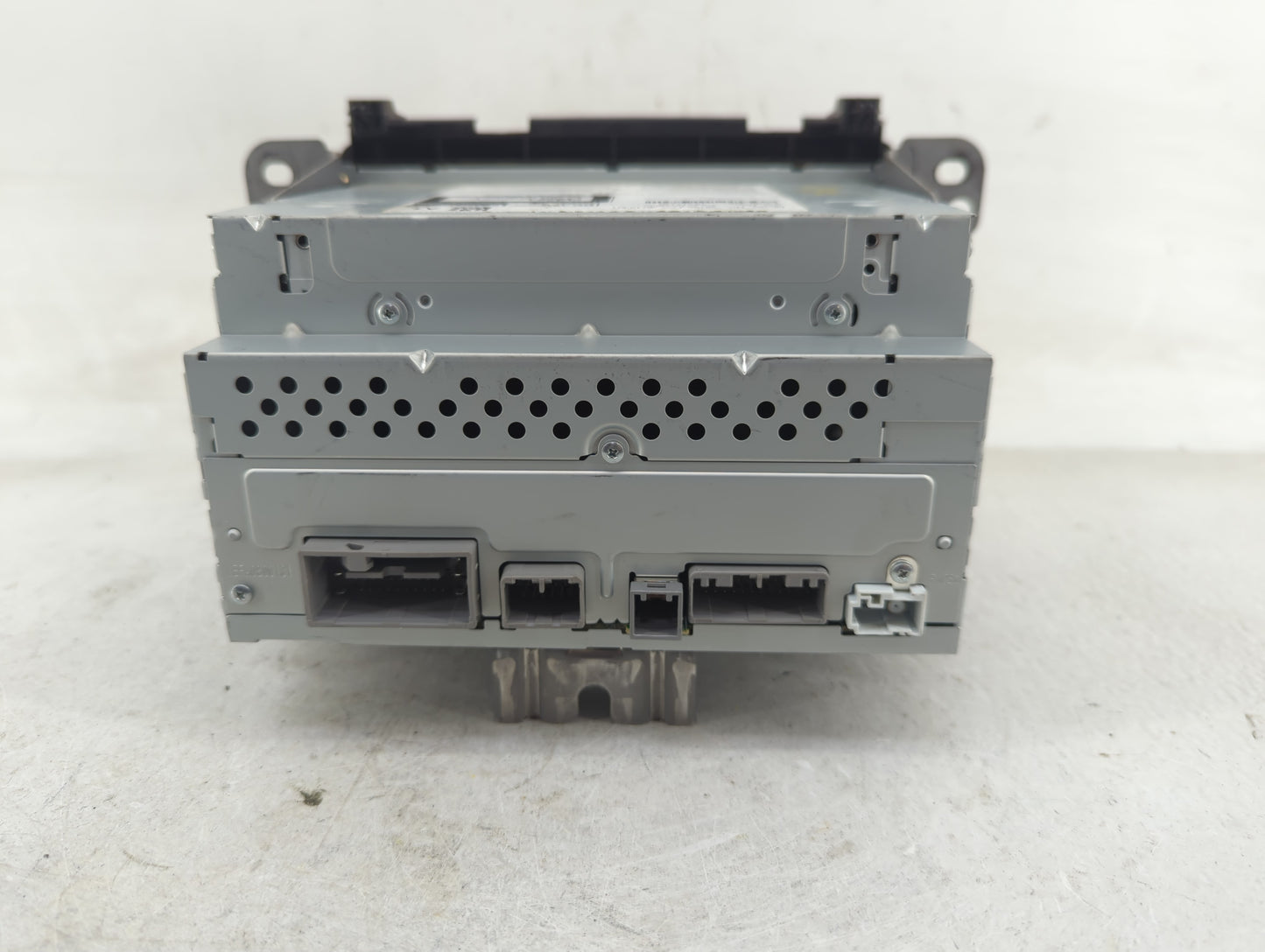 2018 Honda Hr-V Radio AM FM Cd Player Receiver Replacement P/N:39100-T7W-A110-M1 Fits OEM Used Auto Parts - Oemusedautoparts