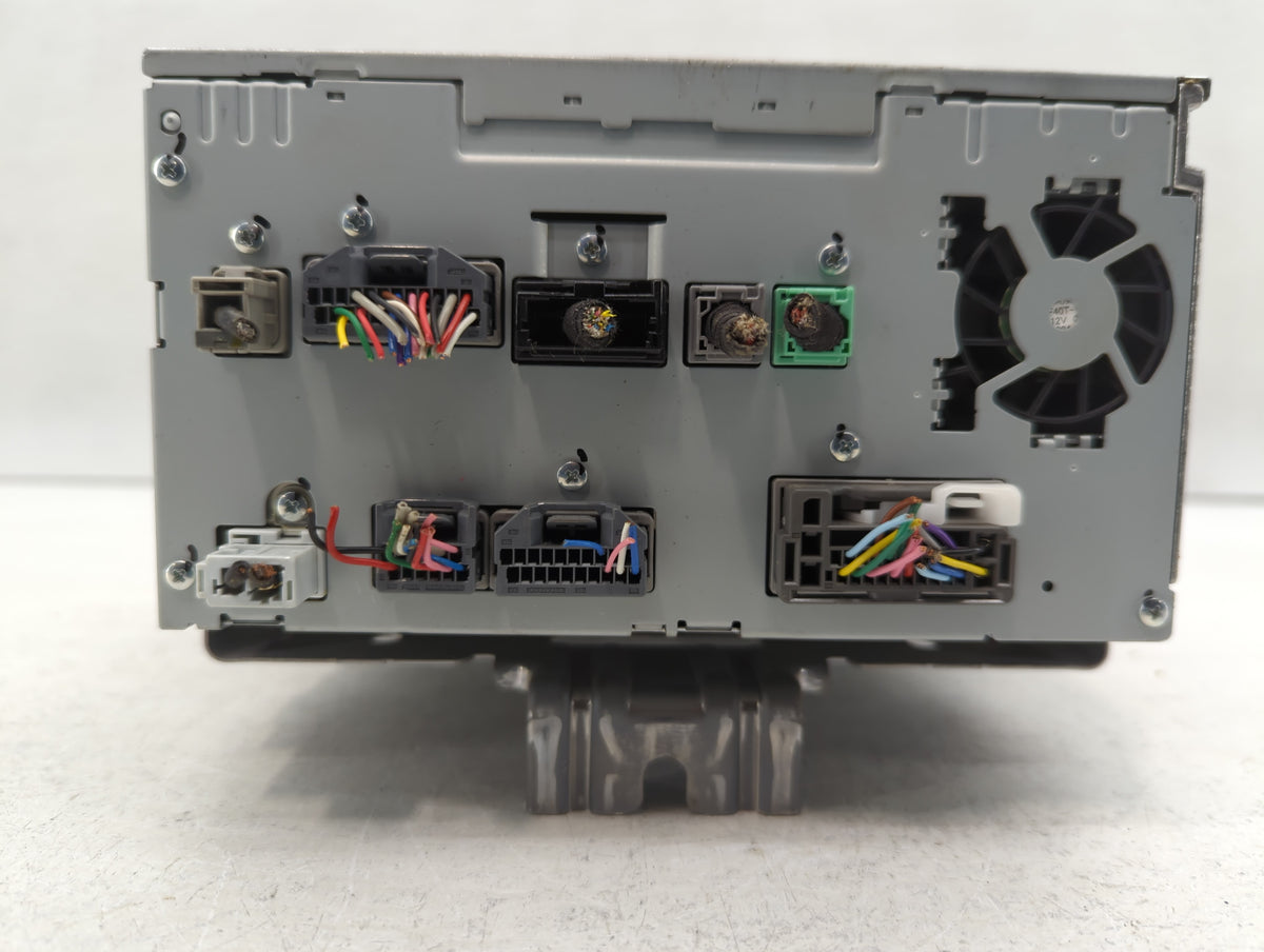 2018 Honda Hr-V Radio AM FM Cd Player Receiver Replacement P/N:39100-T7W-A410-M1 Fits OEM Used Auto Parts - Oemusedautoparts