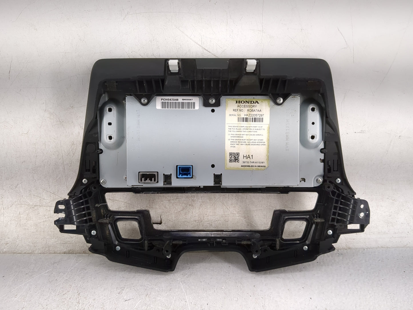 Honda Odyssey Information Display Screen 1468347 - Oemusedautoparts1.com