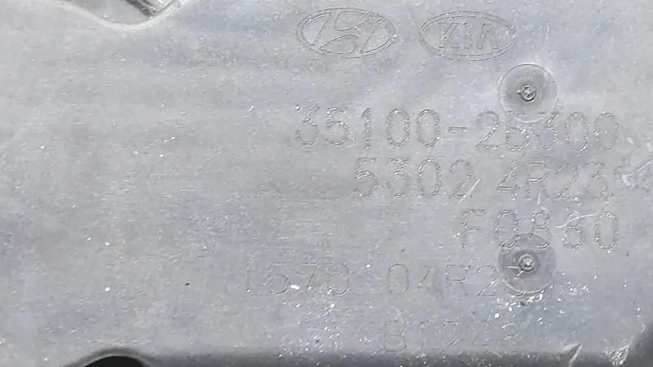 2012-2019 Hyundai Accent Throttle Body P/N:35100-2B300 Fits Fits 2012 2013 2014 2015 2016 2017 2018 2019 OEM Used Auto Parts