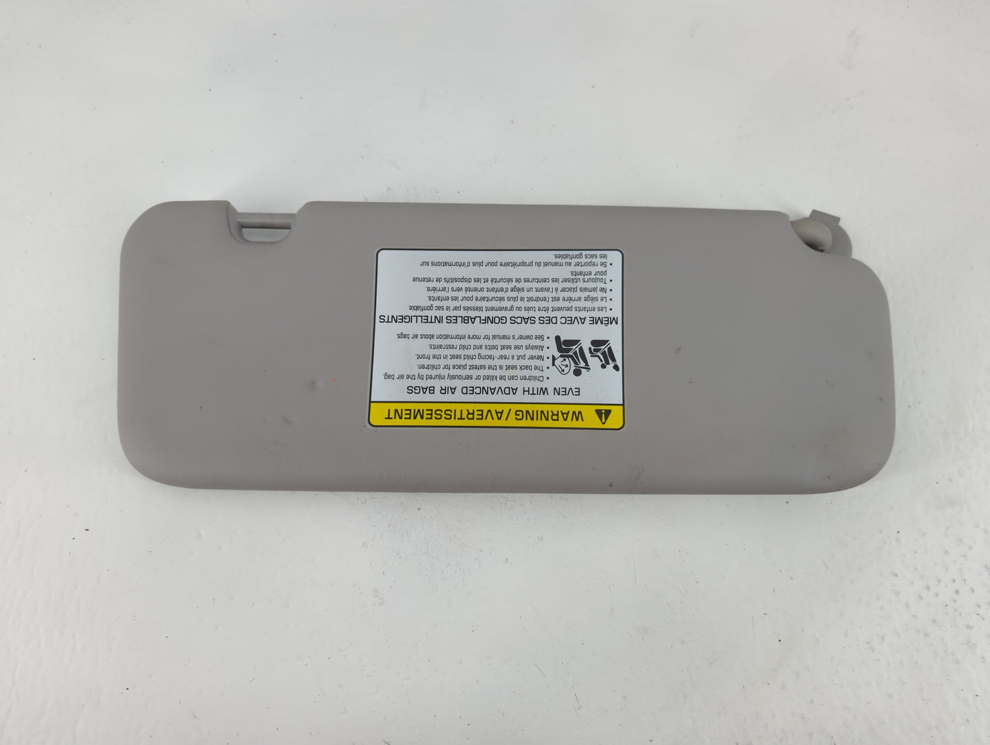 2017-2020 Hyundai Elantra Sun Visor Shade Replacement Passenger Right Mirror Fits Fits 2017 2018 2019 2020 OEM Used Auto Par