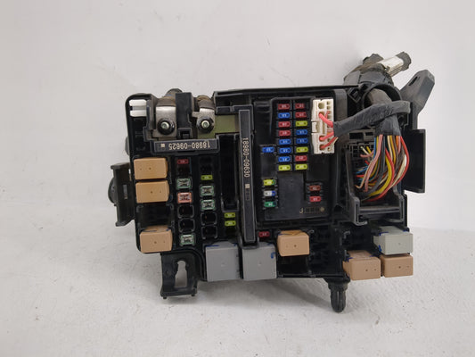 2018 Hyundai Elantra Fusebox Fuse Box Panel Relay Module P/N:VS91200F3535AB 91956-F2022 Fits OEM Used Auto Parts