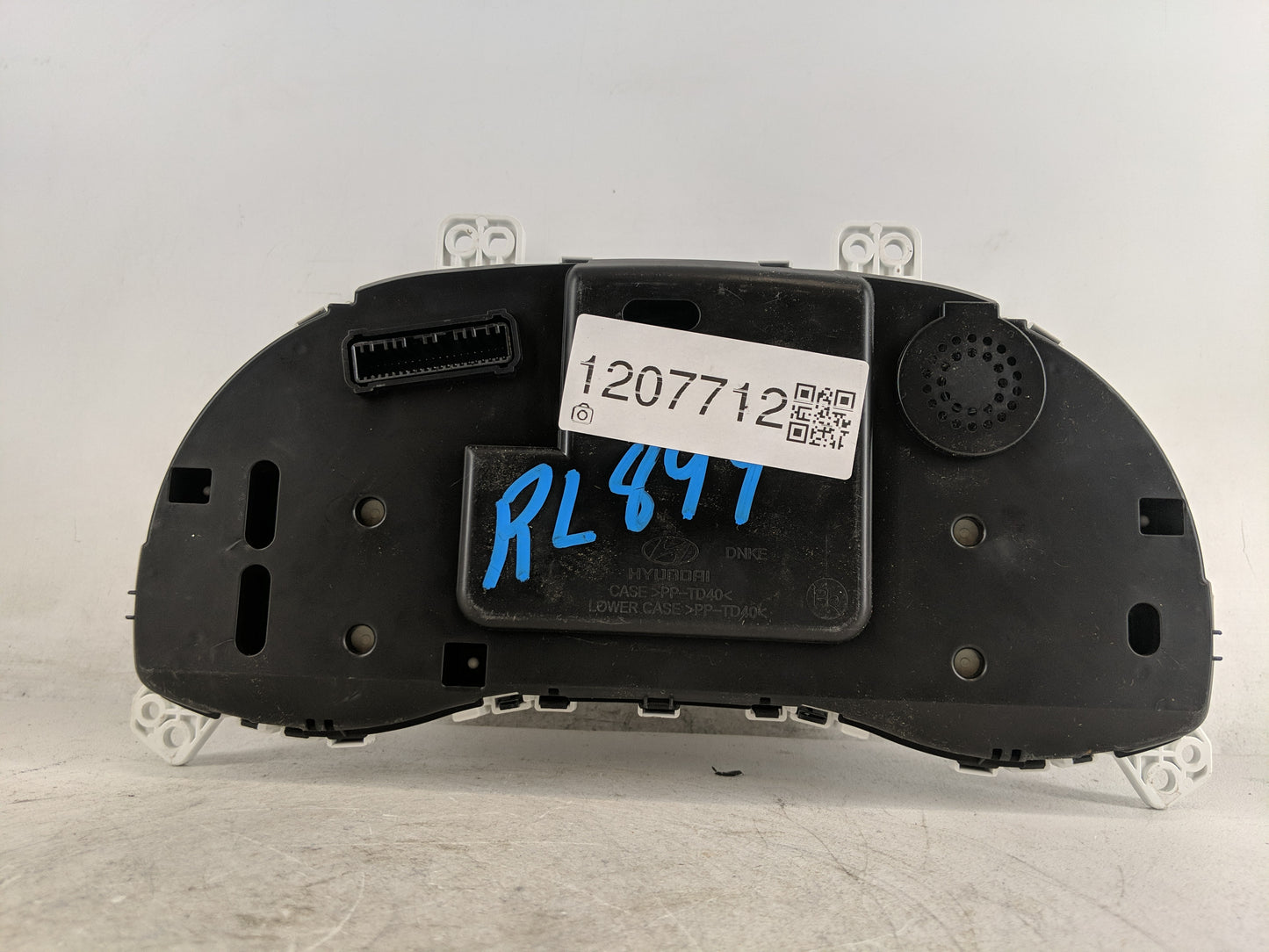2017-2018 Hyundai Elantra Instrument Cluster Speedometer Gauges P/N:94011-F3012 Fits Fits 2017 2018 OEM Used Auto Parts - Oe