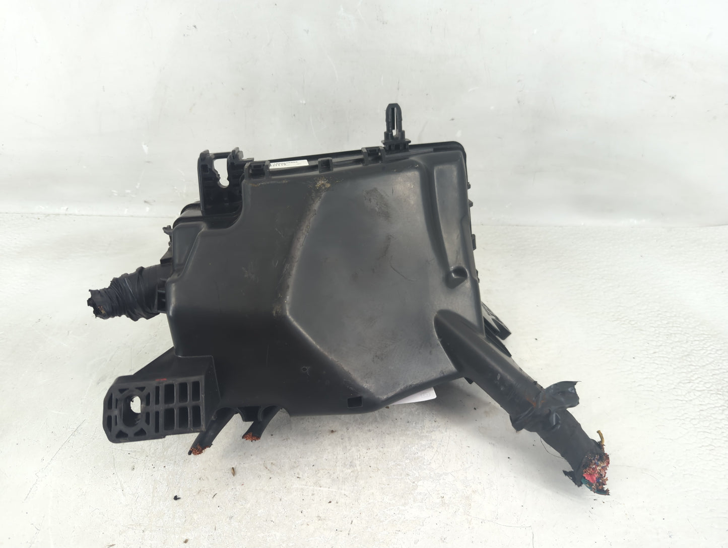 2018 Hyundai Elantra Fusebox Fuse Box Panel Relay Module P/N:91956-F2022 Fits OEM Used Auto Parts - Oemusedautoparts1.com
