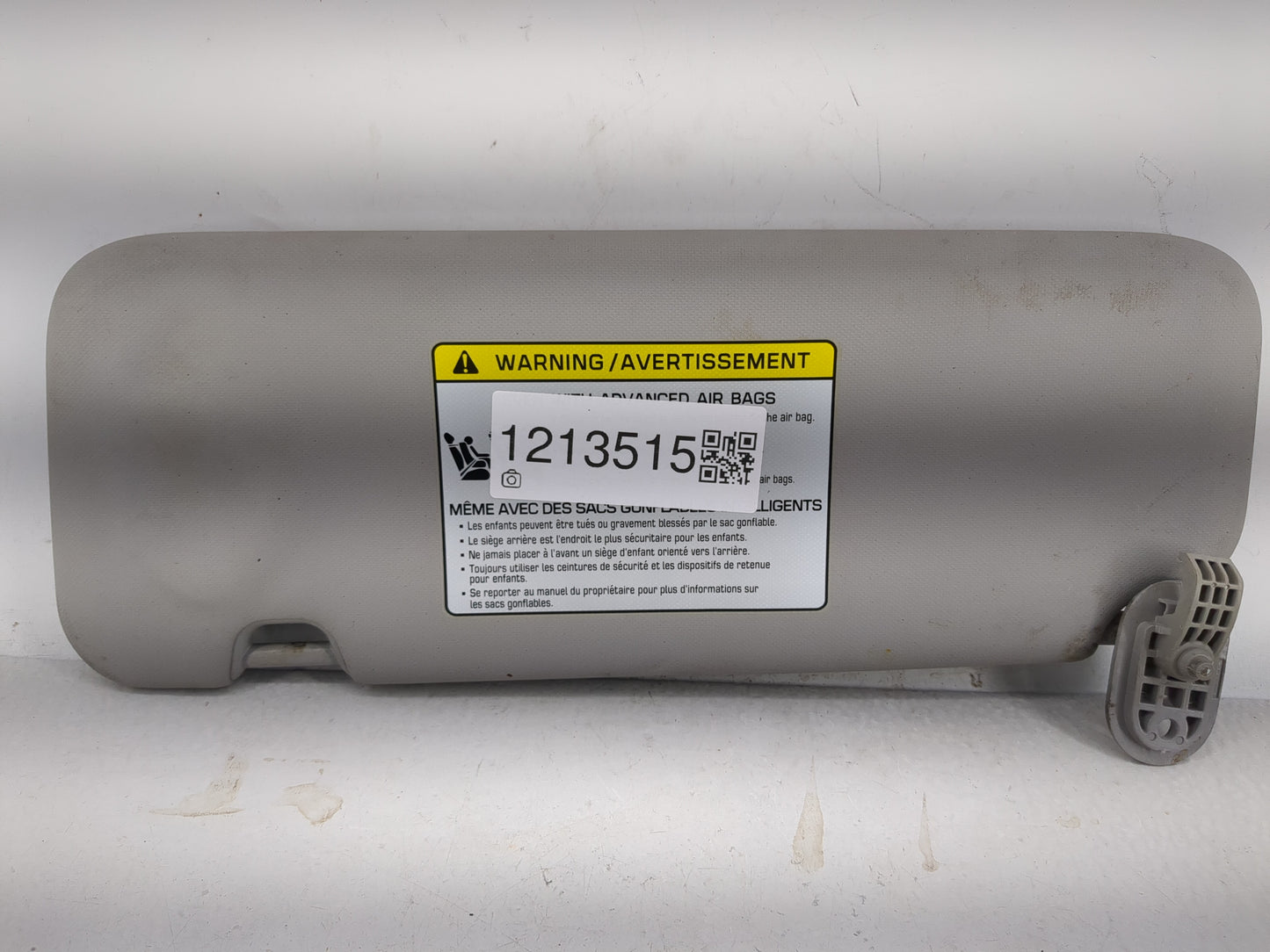 2017-2020 Hyundai Elantra Sun Visor Shade Replacement Passenger Right Mirror Fits Fits 2017 2018 2019 2020 OEM Used Auto Par