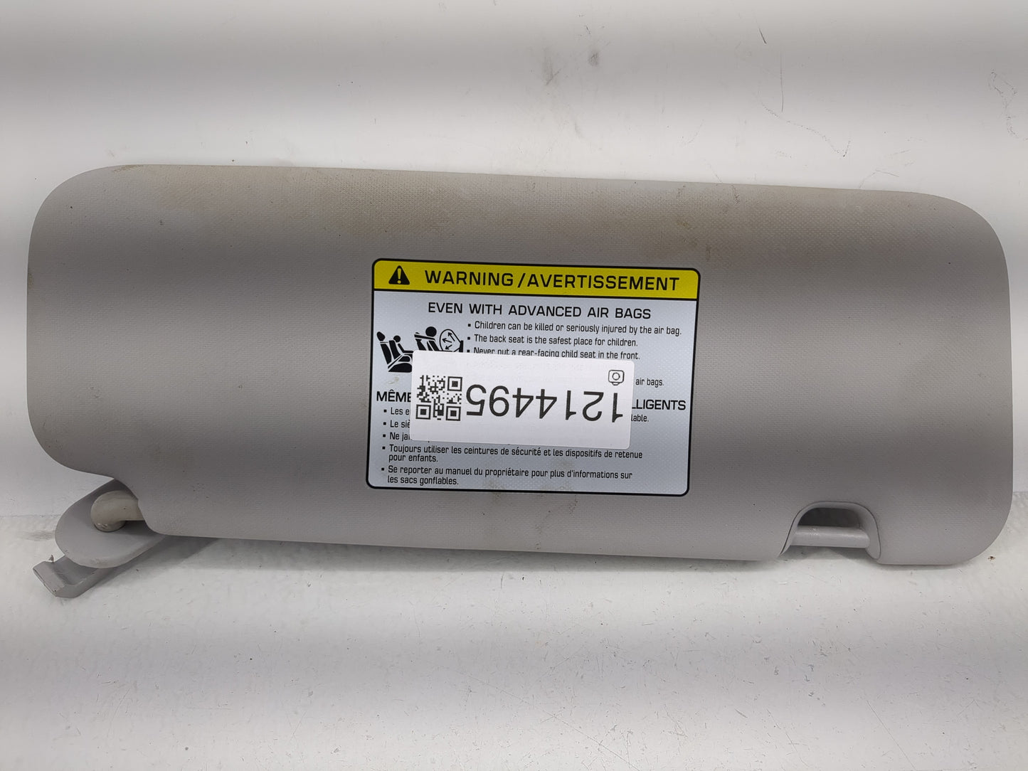 2017-2020 Hyundai Elantra Sun Visor Shade Replacement Driver Left Mirror Fits Fits 2017 2018 2019 2020 OEM Used Auto Parts -