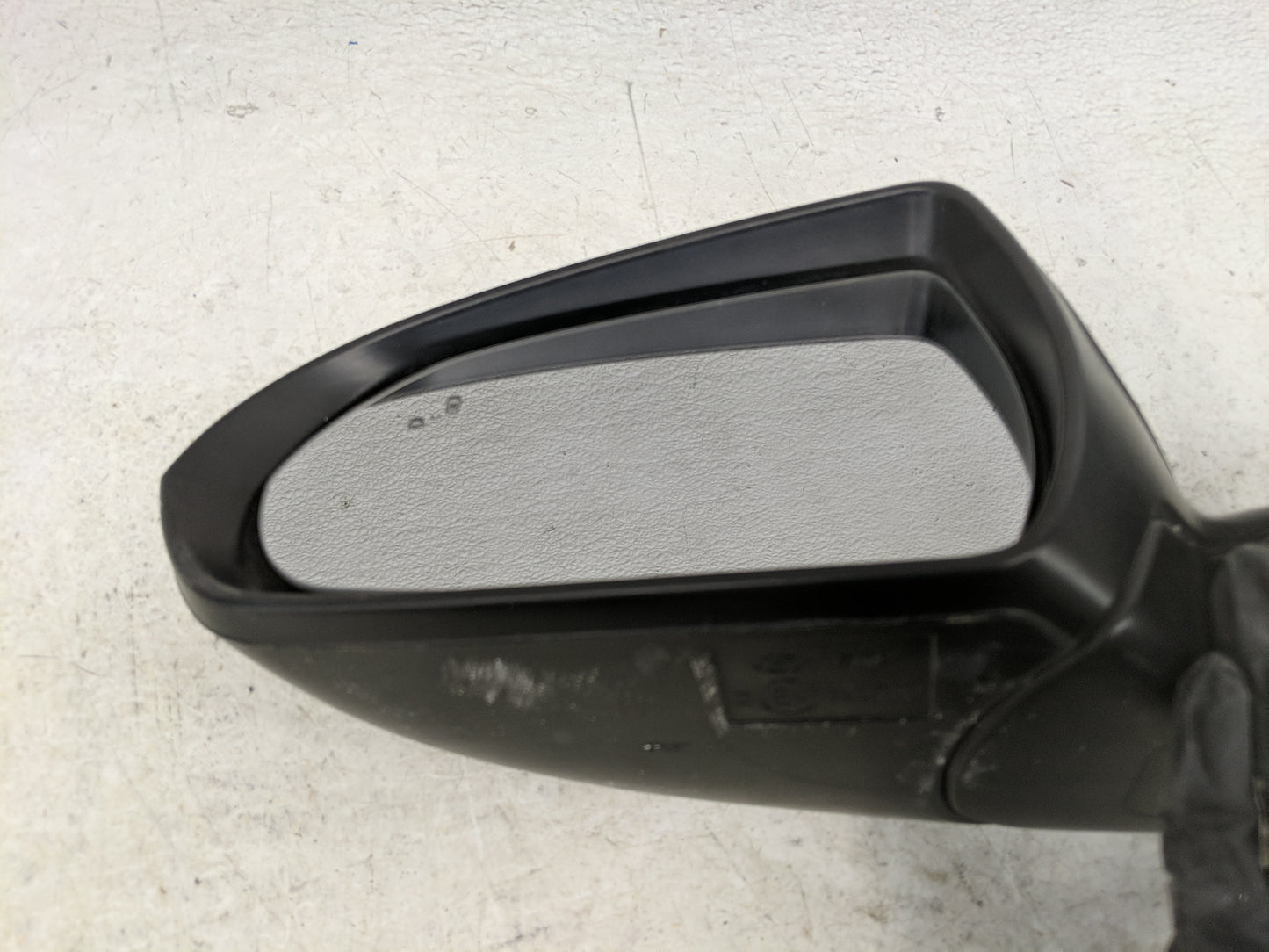 2017-2018 Hyundai Elantra Driver Side View Mirror - Left Door Mirror OEM Used - Oemusedautoparts1.com