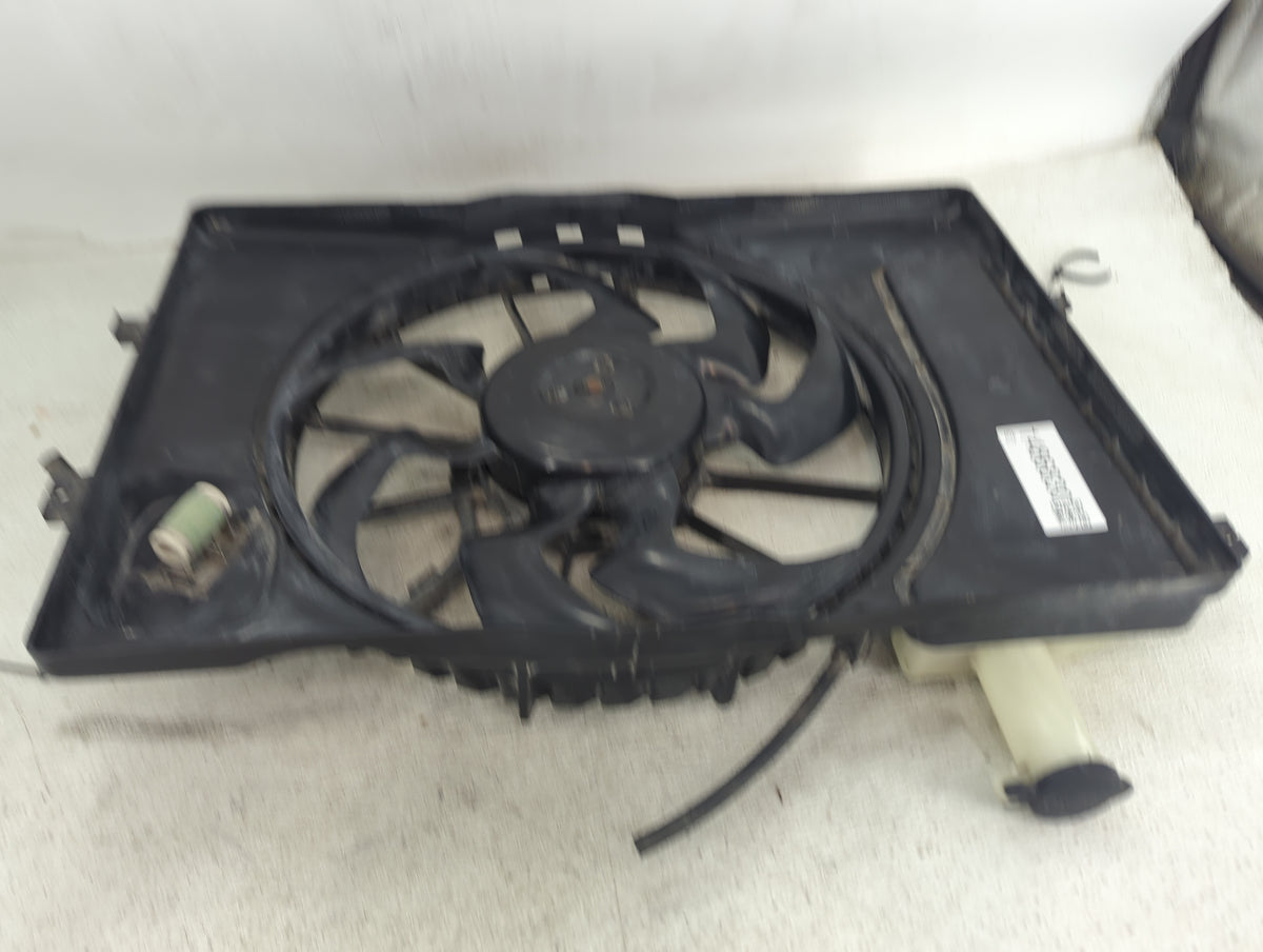 2017-2018 Hyundai Elantra Electric Radiator Cooling Fan Motor Assembly Fits Fits 2017 2018 OEM Used Auto Parts - Oemusedauto