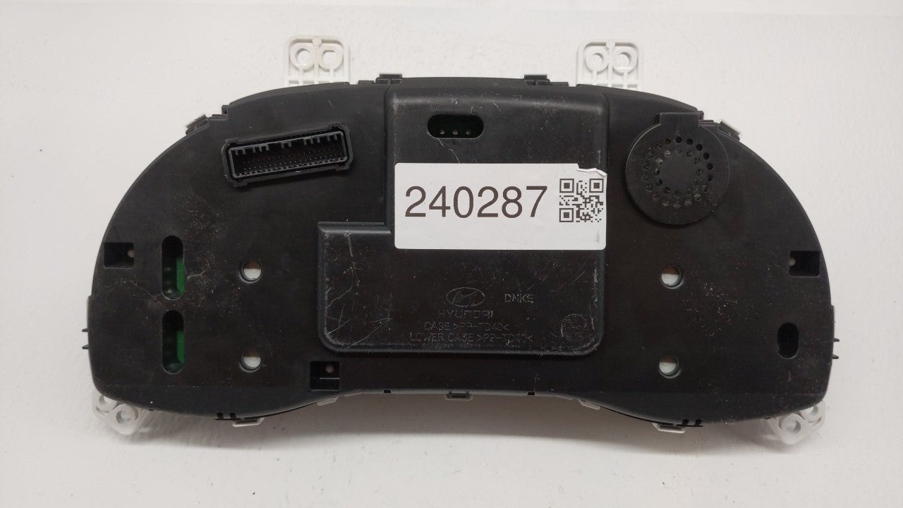 2017-2018 Hyundai Elantra Instrument Cluster Speedometer Gauges P/N:94001-F2060 Fits Fits 2017 2018 OEM Used Auto Parts - Oe