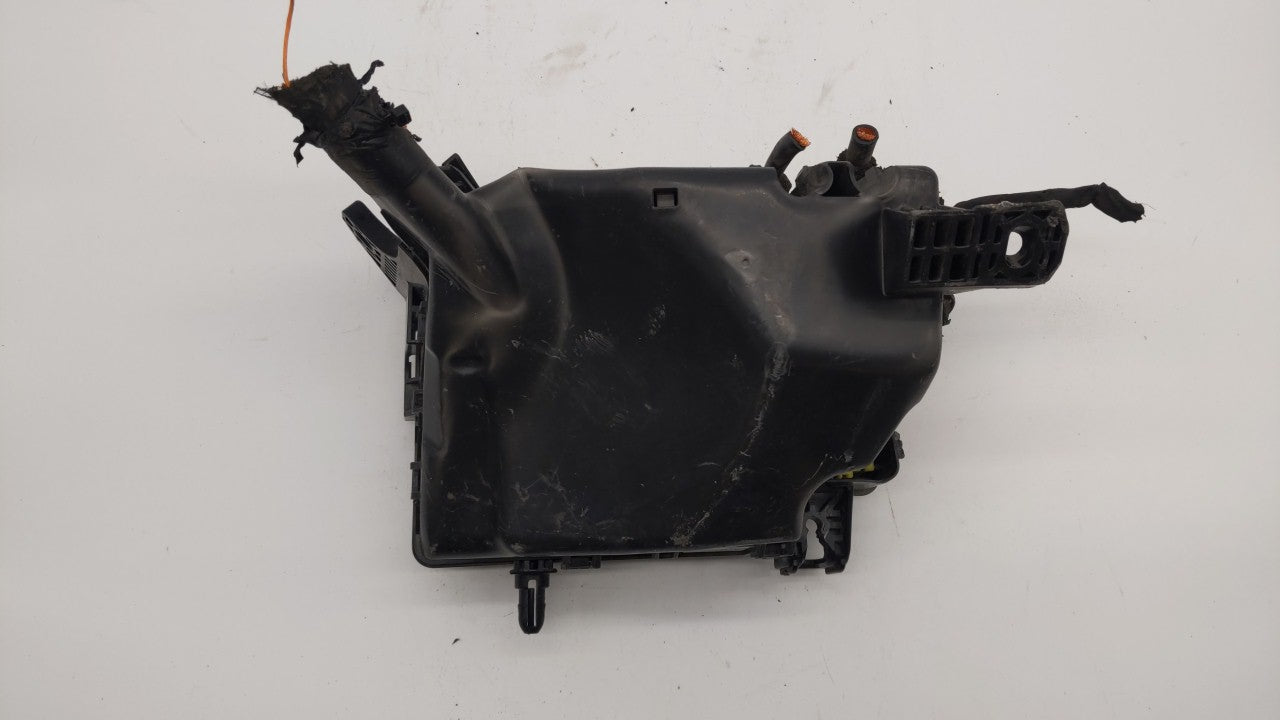 2018 Hyundai Elantra Fusebox Fuse Box Panel Relay Module P/N:91219-G3210 Fits OEM Used Auto Parts - Oemusedautoparts1.com