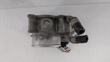 2011-2018 Hyundai Elantra Throttle Body P/N:35100-2E710 35100-2E000 Fits Fits 2011 2012 2013 2014 2015 2016 2017 2018 2019 OEM Used Auto Parts