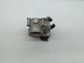 2011-2018 Hyundai Elantra Throttle Body P/N:35100-2E710 35100-2E000 Fits Fits 2011 2012 2013 2014 2015 2016 2017 2018 2019 OEM Used Auto Parts