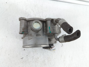 2011-2018 Hyundai Elantra Throttle Body P/N:35100-2E000 1302150124 Fits Fits 2011 2012 2013 2014 2015 2016 2017 2018 2019 OEM Used Auto Parts