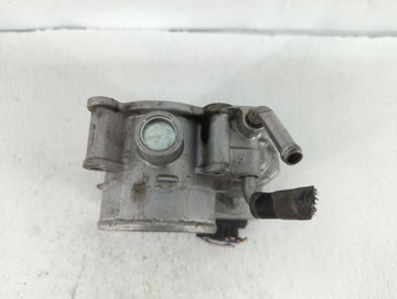 2011-2018 Hyundai Elantra Throttle Body P/N:35100-2E000 1302150124 Fits Fits 2011 2012 2013 2014 2015 2016 2017 2018 2019 OEM Used Auto Parts