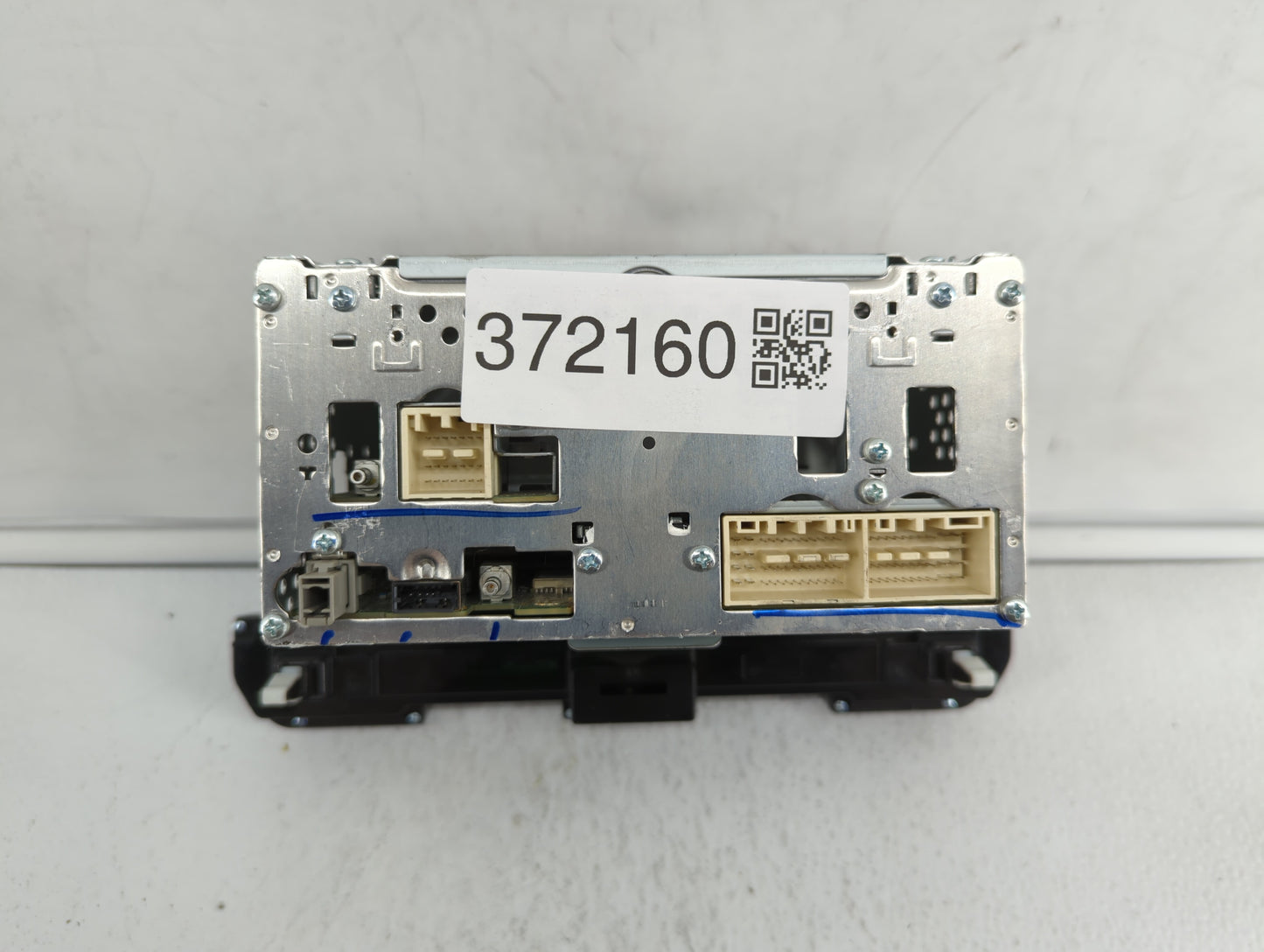 2017-2018 Hyundai Elantra Am Fm Cd Player Radio Receiver - Oemusedautoparts1.com