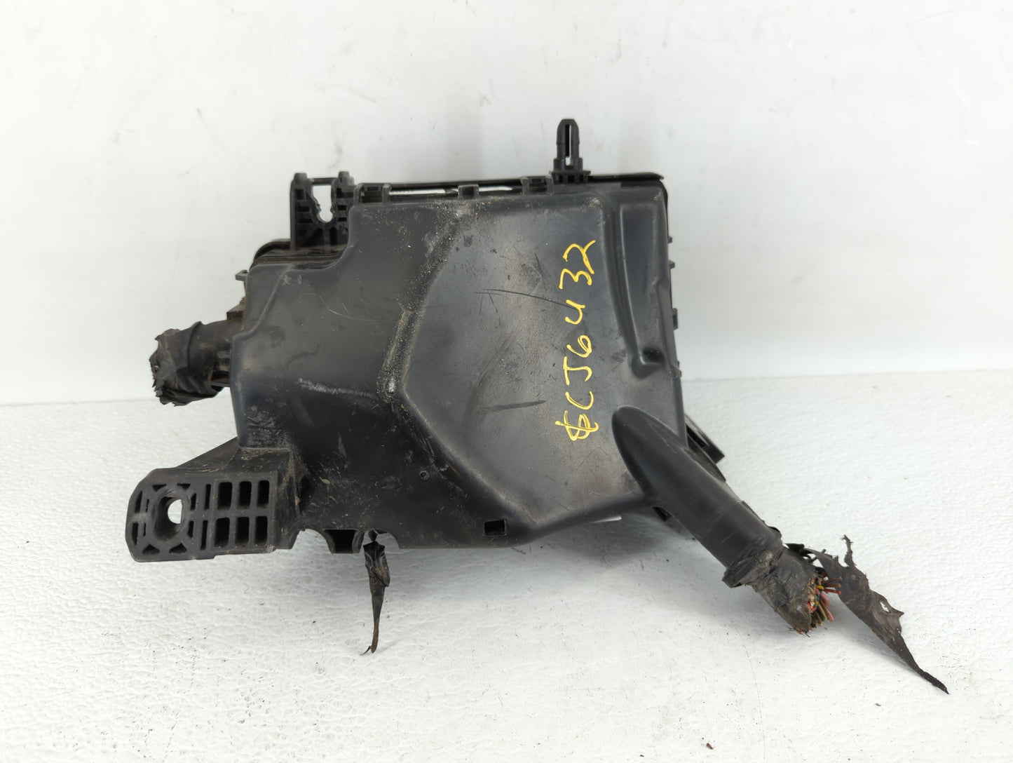 2018 Hyundai Elantra Fusebox Fuse Box Panel Relay Module P/N:91203-F2525C 91219-G3210 Fits OEM Used Auto Parts - Oemusedauto