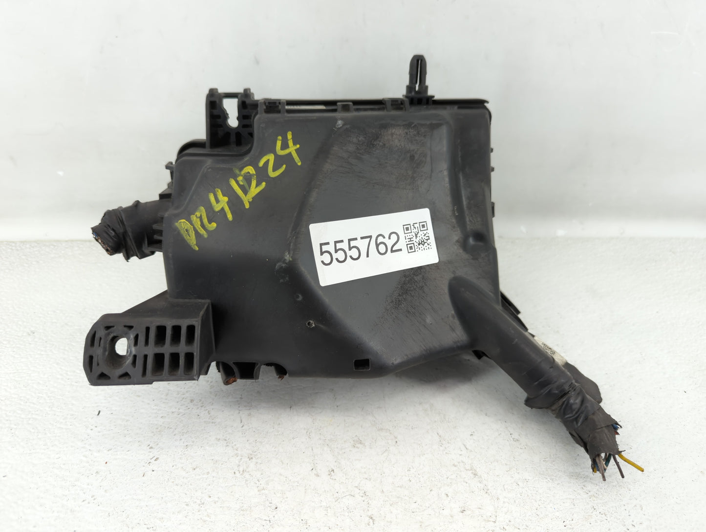 2018 Hyundai Elantra Fusebox Fuse Box Panel Relay Module P/N:91200F3465AA 91200F3465 Fits OEM Used Auto Parts - Oemusedautop
