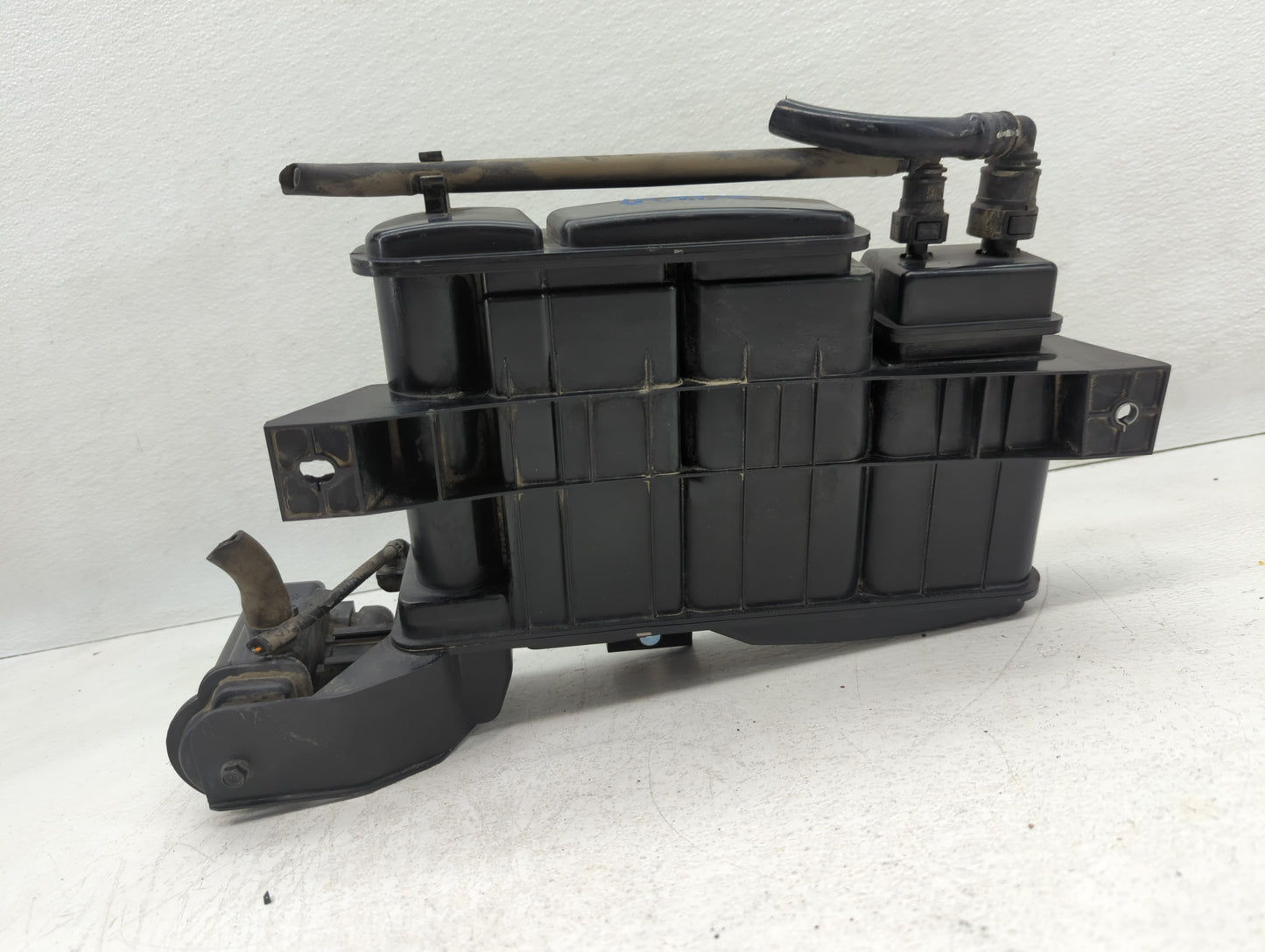 2018 Hyundai Elantra Fuel Vapor Charcoal Canister 641540 - Oemusedautoparts1.com