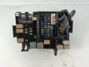 2018 Hyundai Elantra Fusebox Fuse Box Panel Relay Module P/N:91203 F2515 Fits OEM Used Auto Parts