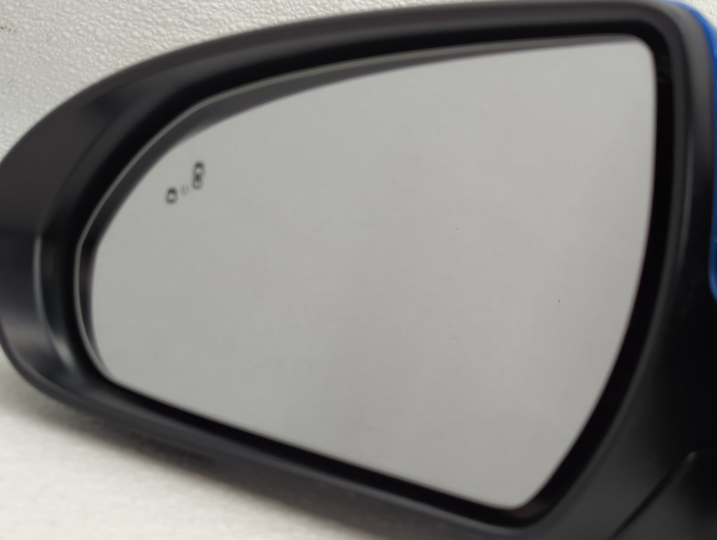 2017-2018 Hyundai Elantra Driver Side View Mirror - Left Door Mirror OEM Used - Oemusedautoparts1.com