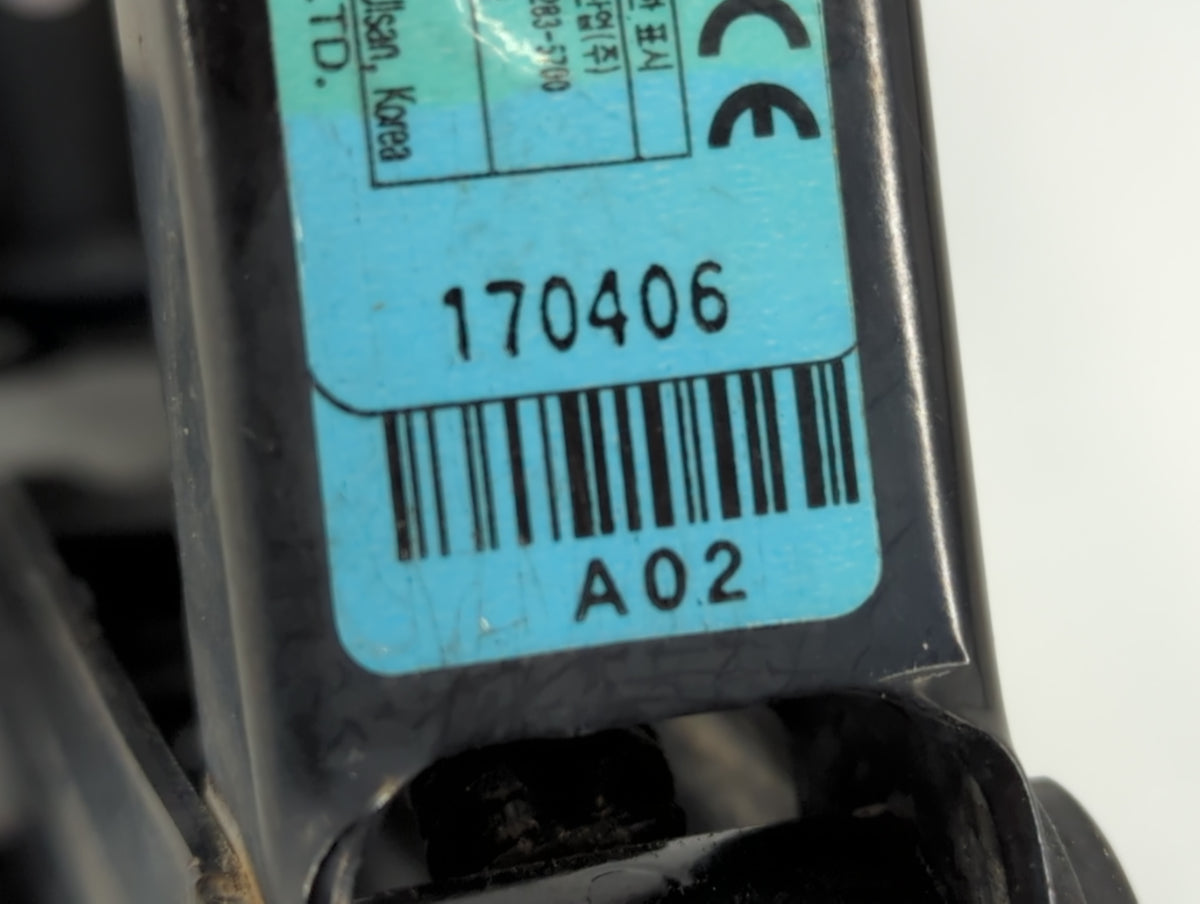 2018 Hyundai Elantra Spare Scissor Car Jack 748747 - Oemusedautoparts1.com