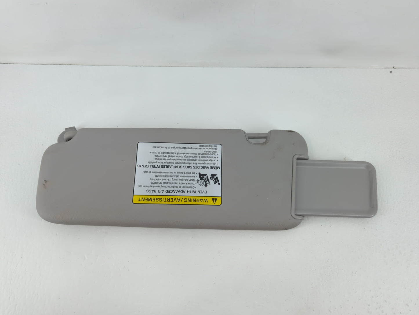 2017-2020 Hyundai Elantra Sun Visor Shade Replacement Passenger Right Mirror Fits Fits 2017 2018 2019 2020 OEM Used Auto Par