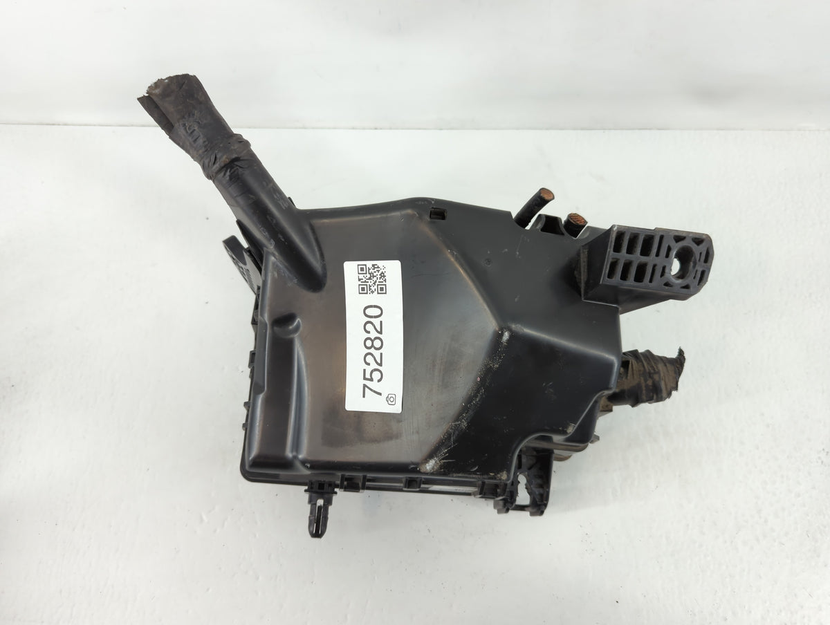 2018 Hyundai Elantra Fusebox Fuse Box Panel Relay Module P/N:91956-F2022 Fits OEM Used Auto Parts - Oemusedautoparts1.com
