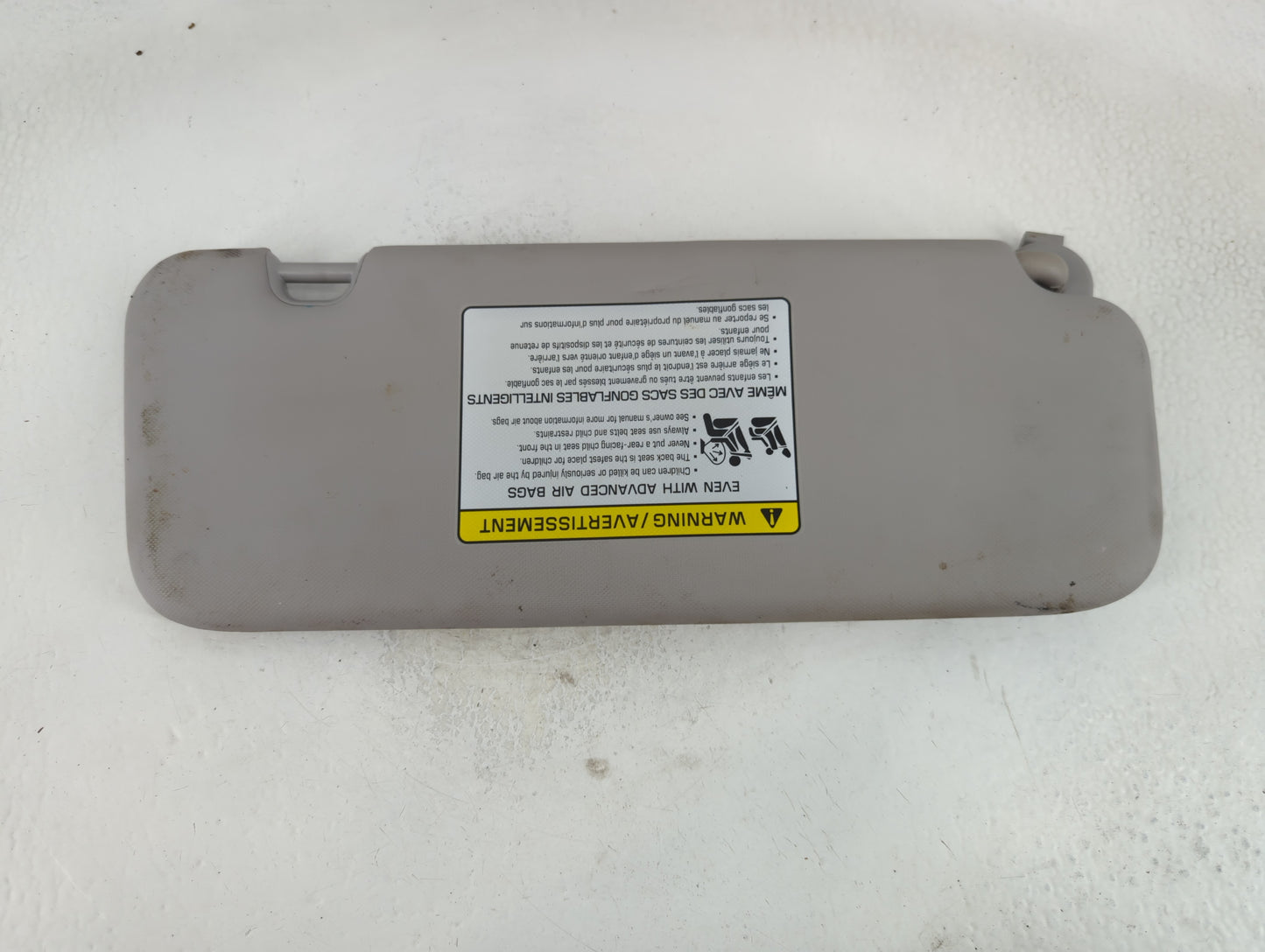 2017-2020 Hyundai Elantra Sun Visor Shade Replacement Driver Left Mirror Fits Fits 2017 2018 2019 2020 OEM Used Auto Parts -