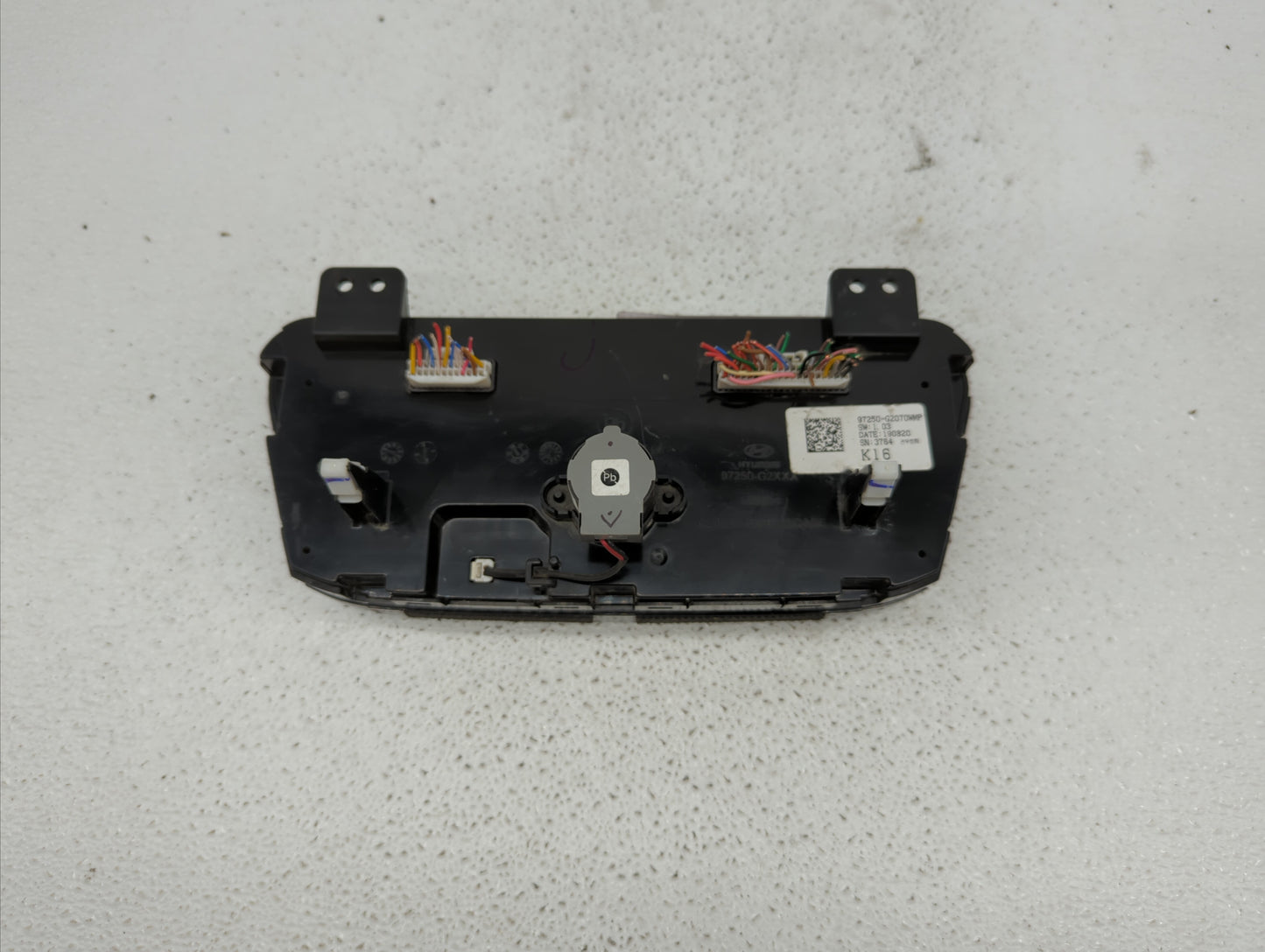2017-2019 Hyundai Ioniq Climate Control Module Temperature AC/Heater Replacement P/N:97250-G2070 97250-G2078WMP Fits OEM Use