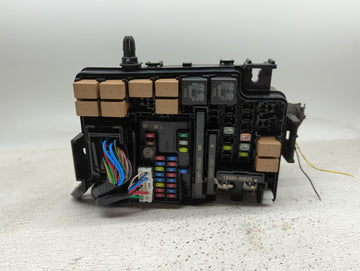 2018-2021 Hyundai Kona Fusebox Fuse Box Panel Relay Module P/N:91227-J9250 Fits Fits 2018 2019 2020 2021 OEM Used Auto Parts