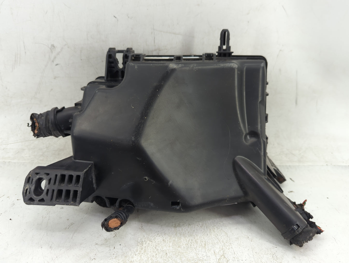 2018-2021 Hyundai Kona Fusebox Fuse Box Panel Relay Module P/N:91219-G3170 Fits Fits 2018 2019 2020 2021 OEM Used Auto Parts