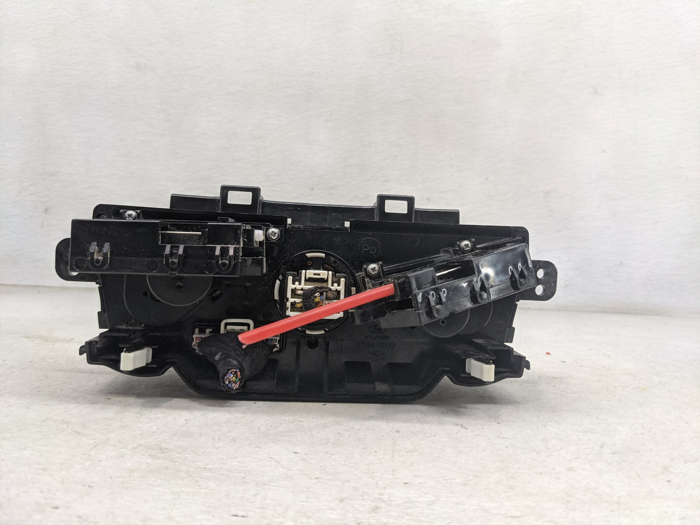 2018-2021 Hyundai Kona Climate Control Module Temperature AC/Heater Replacement P/N:97250-J9070 C20036-B070f Fits OEM Used A