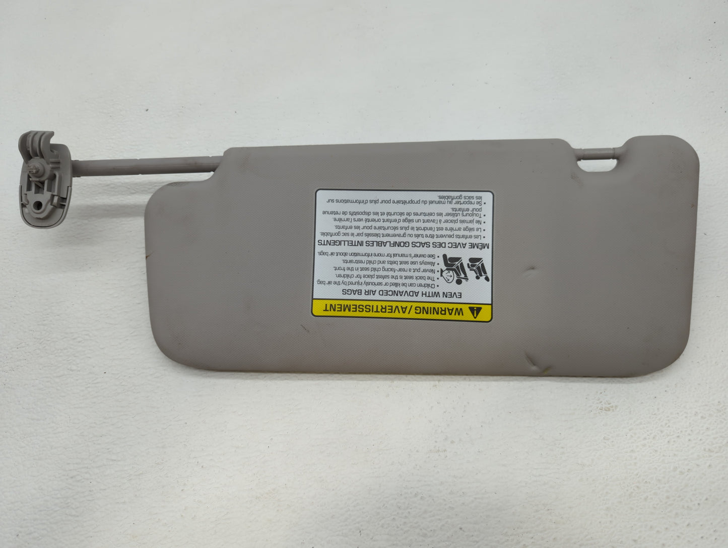 2018-2021 Hyundai Kona Sun Visor Shade Replacement Passenger Right Mirror Fits Fits 2018 2019 2020 2021 OEM Used Auto Parts