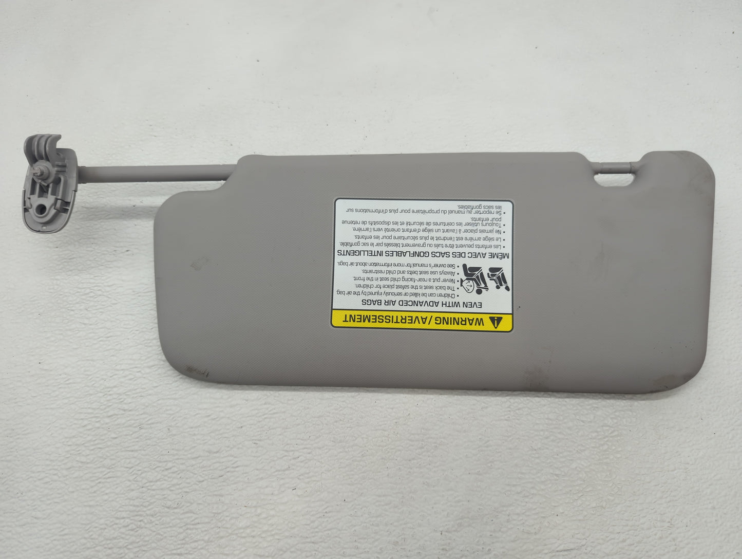 2018-2021 Hyundai Kona Sun Visor Shade Replacement Passenger Right Mirror Fits Fits 2018 2019 2020 2021 OEM Used Auto Parts